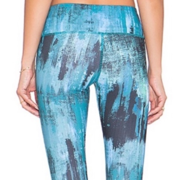 $82 ALO Yoga Full Length DESERT SUNSET Black Blue Teal ABSTRACT Tie Dye Sz L - Picture 7 of 9
